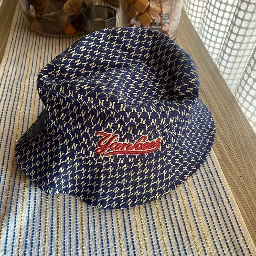 New York Yankees MLB Floppy Bucket Hat Logo